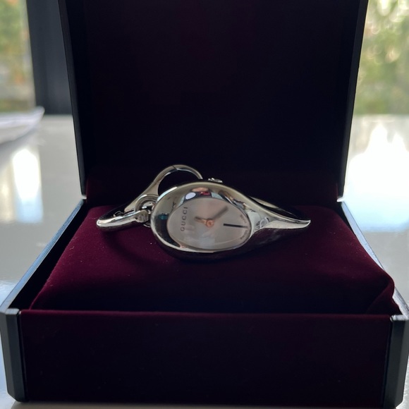 Gucci Horsebit 103 sliver metal Ladies Watch Regular size - Picture 7 of 7